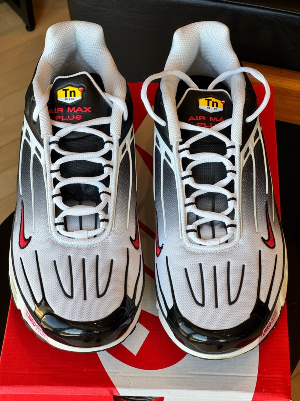 Nike Men’s Air Max Plus White Black Red Sneakers